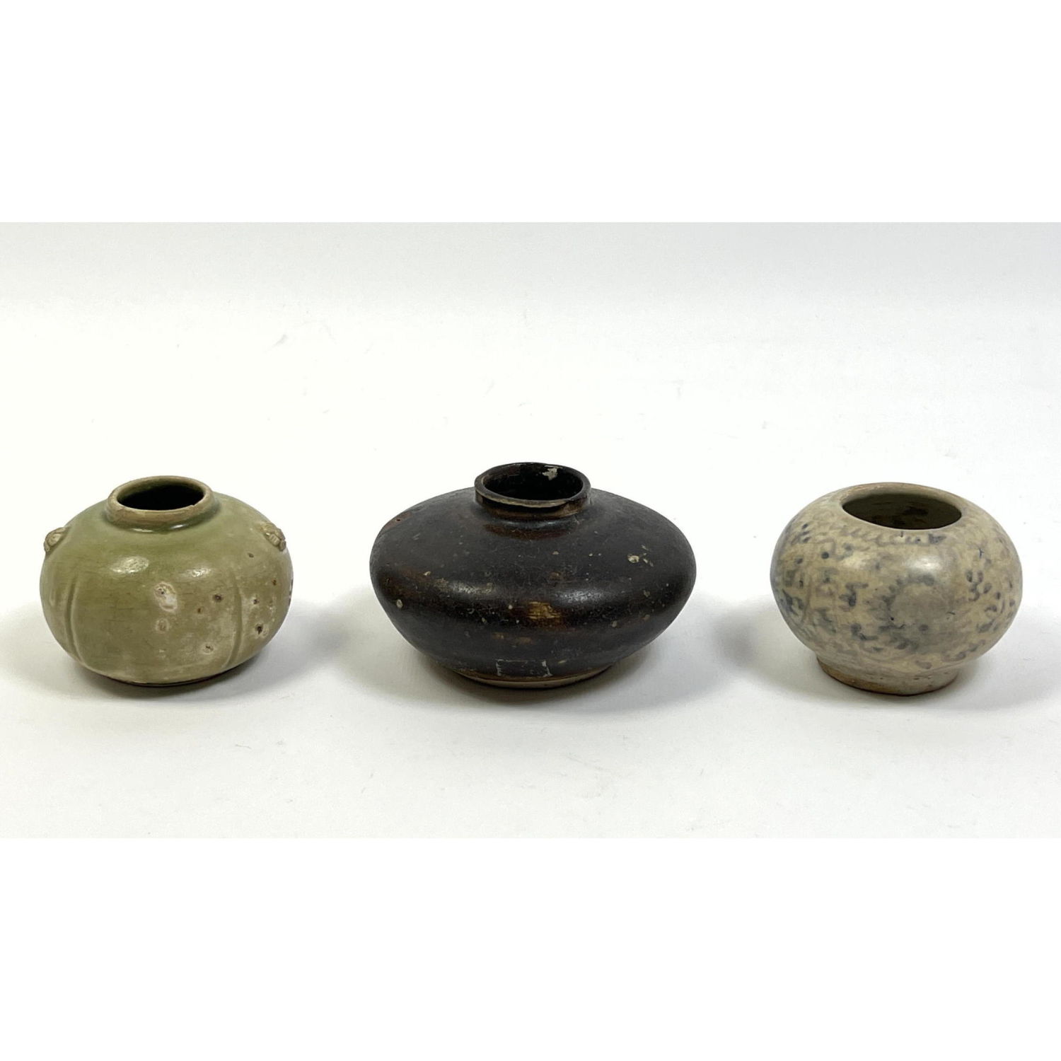 Appraisal: pcs Chinese small Pots Tongking Ming H x W x