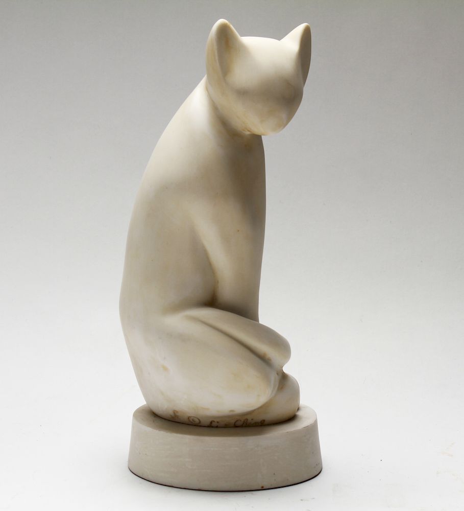 Appraisal: Modern Li Ching White Cat Cast Resin Sculpture Modern Li