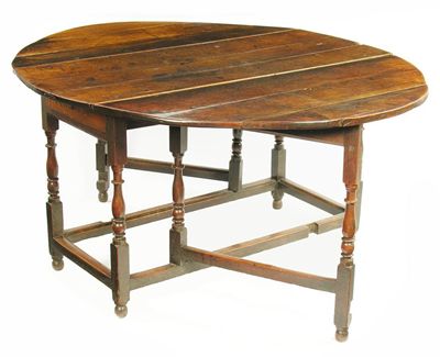 Appraisal: An early th century and later oak gateleg table the