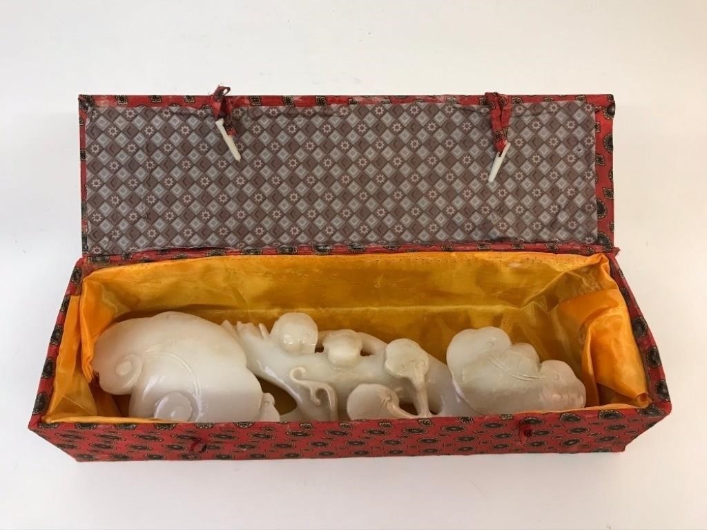 Appraisal: White jade carved Chinese Ruyi scepter in a fabric-lined case