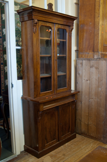 Appraisal: VICTORIAN WALNUT BOOKCASE