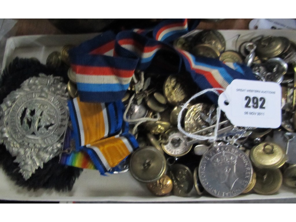 Appraisal: Box of assorted military buttons badges and medals