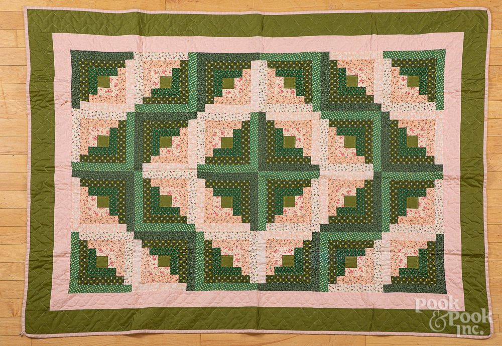 Appraisal: Pennsylvania pieced log cabin child's quilt Pennsylvania pieced log cabin