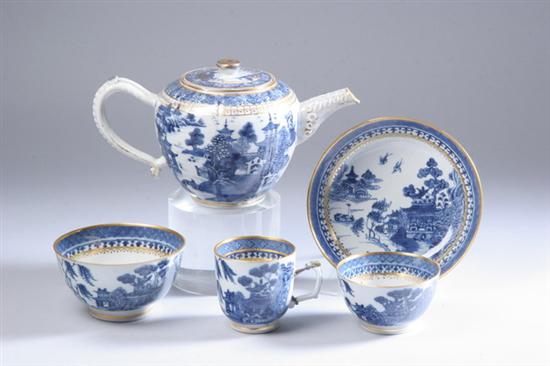 Appraisal: THIRTY-TWO PIECE CHINESE BLUE AND WHITE NANKING PATTERN PORCELAIN PARTIAL