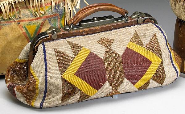 Appraisal: A Sioux beaded valise Fully beaded on the sides with