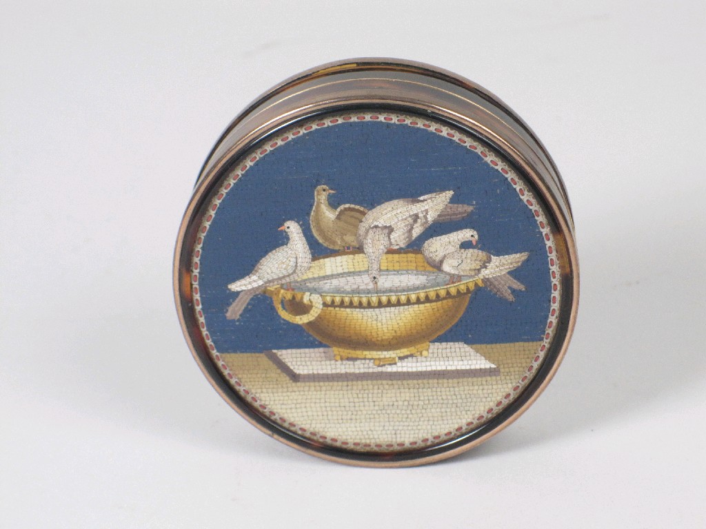 Appraisal: A circular lidded Patch Box in tortoiseshell with gold mounts