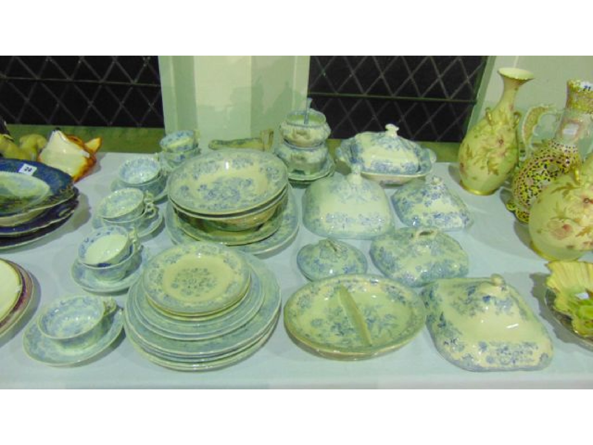 Appraisal: A quantity of th century Asiatic Pheasant pattern dinner wares