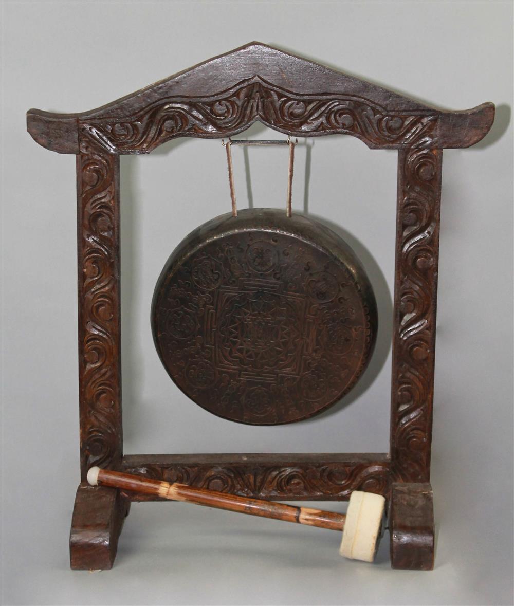 Appraisal: ASIAN BRASS AND WOOD GONG WITH STRIKER the arched and