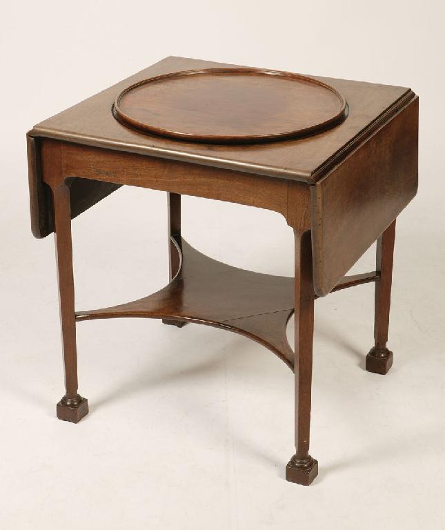 Appraisal: A GEORGE III IRISH MAHOGANY SUPPER TABLE the rectangular top