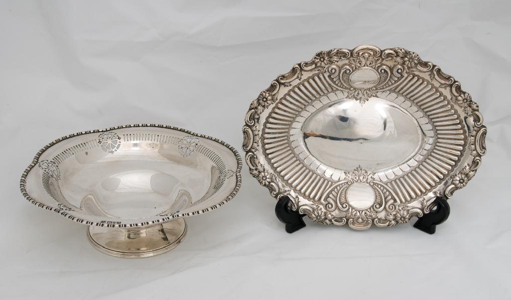 Appraisal: GEORGE V SILVER FOOTED BOWL CHESTER the shaped circular bowl