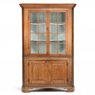 Appraisal: Eastern North Carolina Chippendale Corner Cupboard circa - Perquimans County