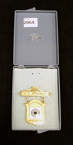 Appraisal: United States Army Distinguished Rifleman medal in k gold Provenance