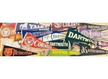 Appraisal: Twenty vintage felt collegiate pendants including Dartmouth green felt banner