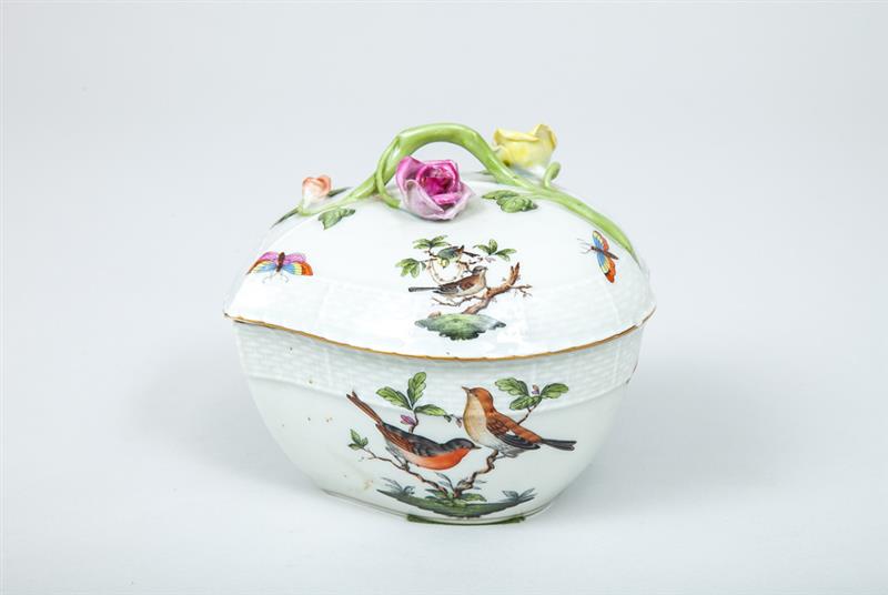 Appraisal: Herend Porcelain Peach-Shaped Box and Cover In the Rothschild Bird