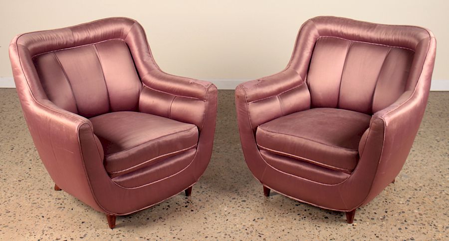 Appraisal: PAIR ITALIAN CLUB CHAIRS MANNER OF GIO PONTI A pair