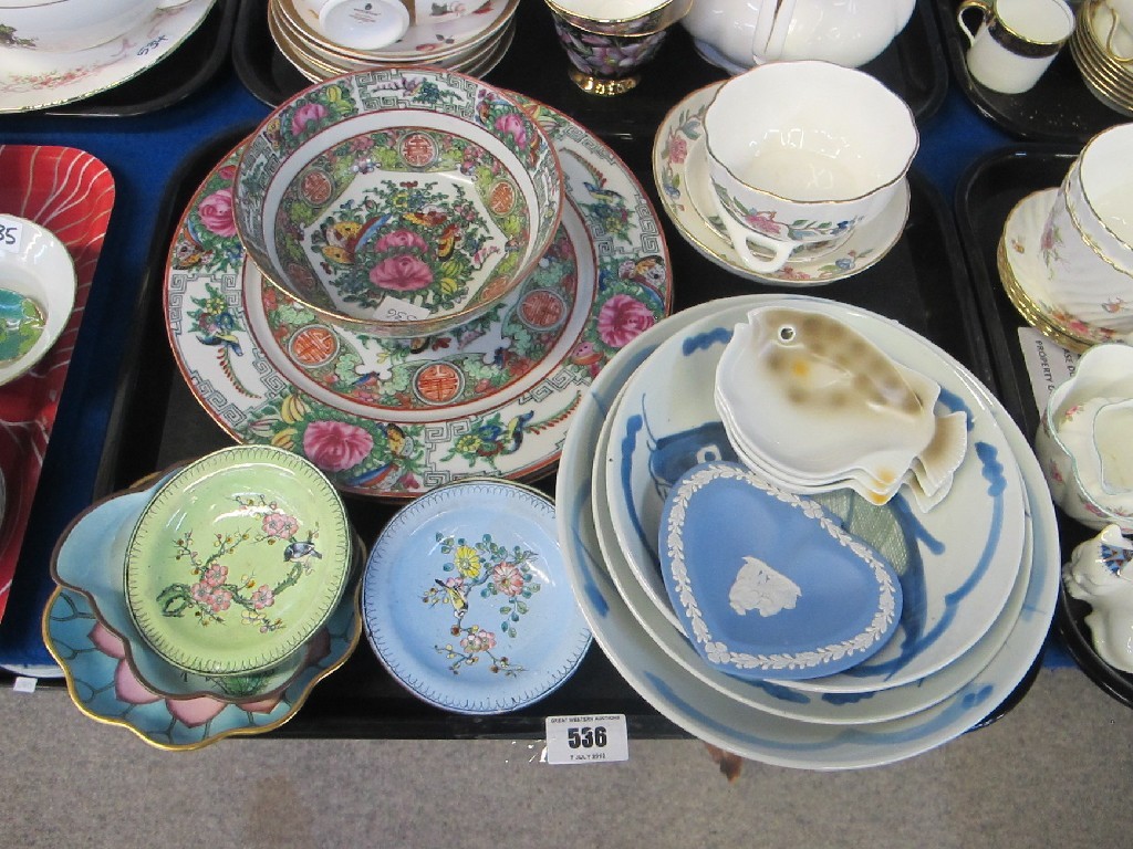 Appraisal: Tray lot to include Chinese enamelled dishes famille verte plates