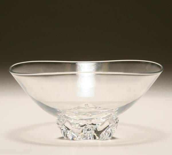 Appraisal: Glass bowl Steuben mfg with flared rim and pinched foot