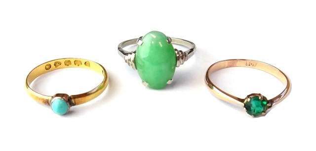 Appraisal: A jade set single stone ring claw set with an