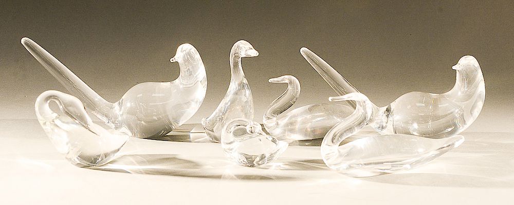 Appraisal: Seven piece Steuben glass bird group to include a pair