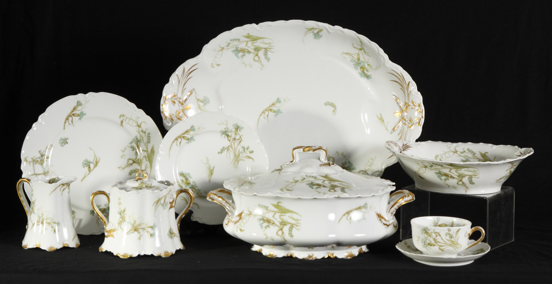 Appraisal: Limoges Dinnerware pieces See PDF on this page for full