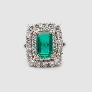 Appraisal: Platinum Emerald and Diamond Ring Platinum Emerald and Diamond Ring