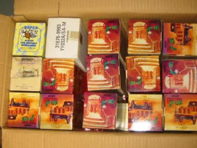 Appraisal: Twenty eight Matchbox and Dinky models of Yesteryear boxed M