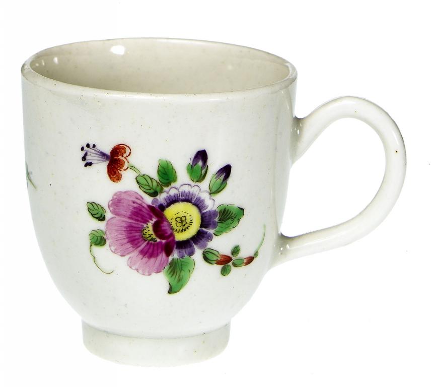 Appraisal: A FIRST PERIOD WORCESTER MINIATURE COFFEE CUP enamelled with a