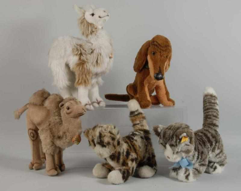 Appraisal: Lot of Steiff Animals Description All have complete ids Includes