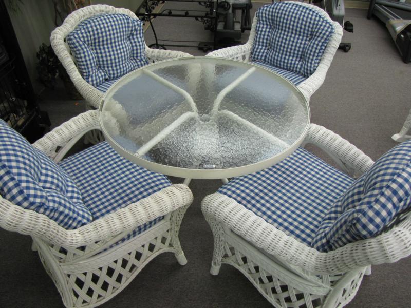 Appraisal: Lane Venture White Wicker Patio Set four Chairs glass top