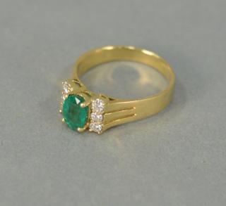 Appraisal: Emerald and K gold ring Emerald and K gold ring