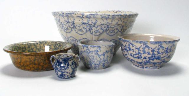 Appraisal: Group of Spongeware Bowls including a '' deep mixing bowl