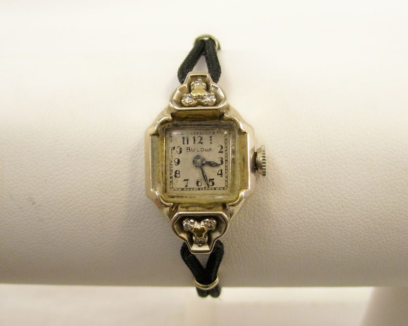 Appraisal: kt Bulova Ladies Wristwatch Square face ladies wristwatch with three