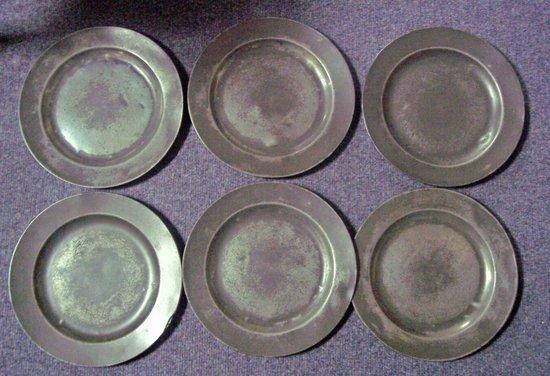 Appraisal: Six early th Century pewter plates each with plain border