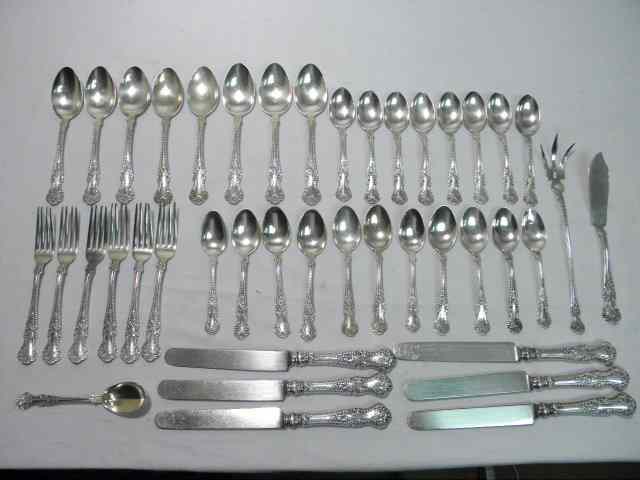 Appraisal: Gorham Sterling silver flatware ''Cambridge'' floral pattern pieces total Includes