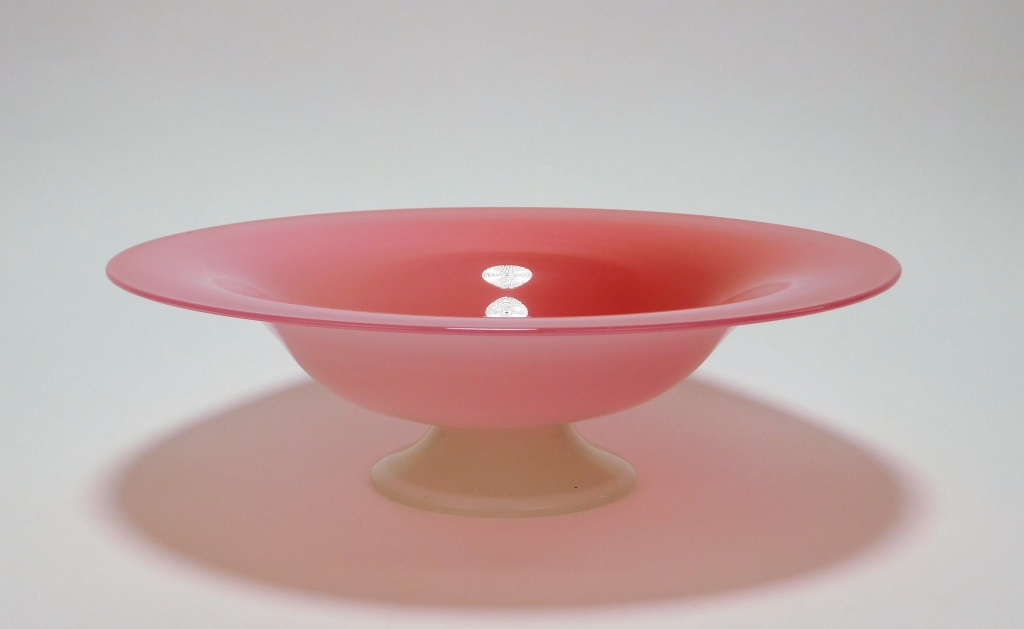 Appraisal: ATTR STEUBEN ROSALINE GLASS CENTER BOWL New York th CenturyPink