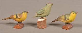 Appraisal: Three Vintage Carved Folk Art Song Birds Tallest - h