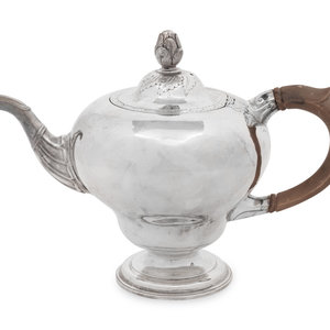 Appraisal: A Scottish Victorian Silver Teapot William Dempster Edinburgh hallmarked for