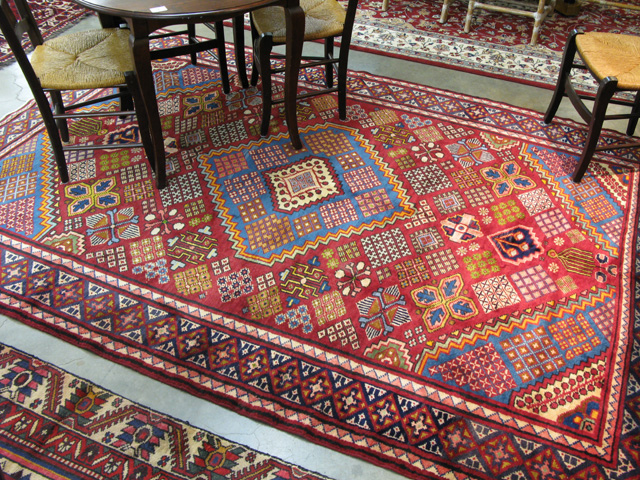 Appraisal: PERSIAN JOSHAGAN CARPET Isfahan region central Iran hand knotted in