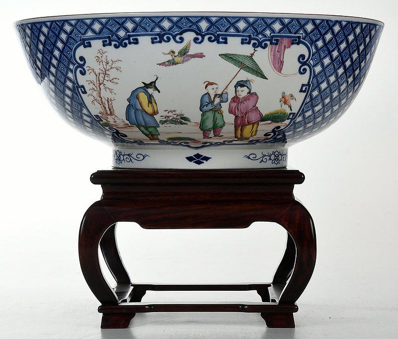 Appraisal: Large Chinese Export 'Mandarin' Punch Bowl th th century finely