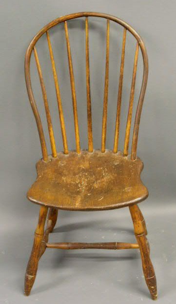 Appraisal: Windsor bow-back side chair c h x w x d