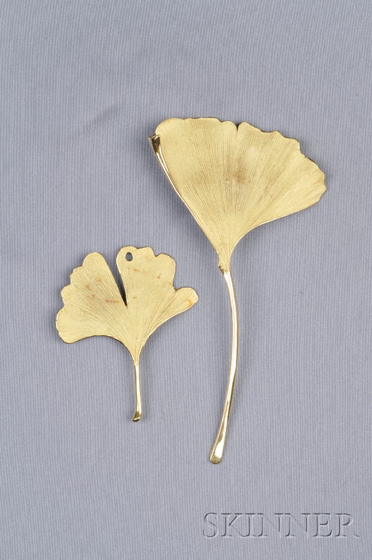 Appraisal: Two Artist-Designed kt Gold Leaf Brooches John Iverson each designed