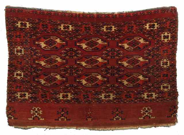 Appraisal: A KIZIL AYAK JUVAL th Century complete with three rows