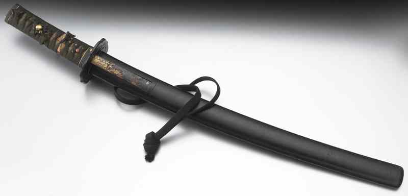 Appraisal: Japanese Wakazashi Samurai sword with a black lacquered sheath and