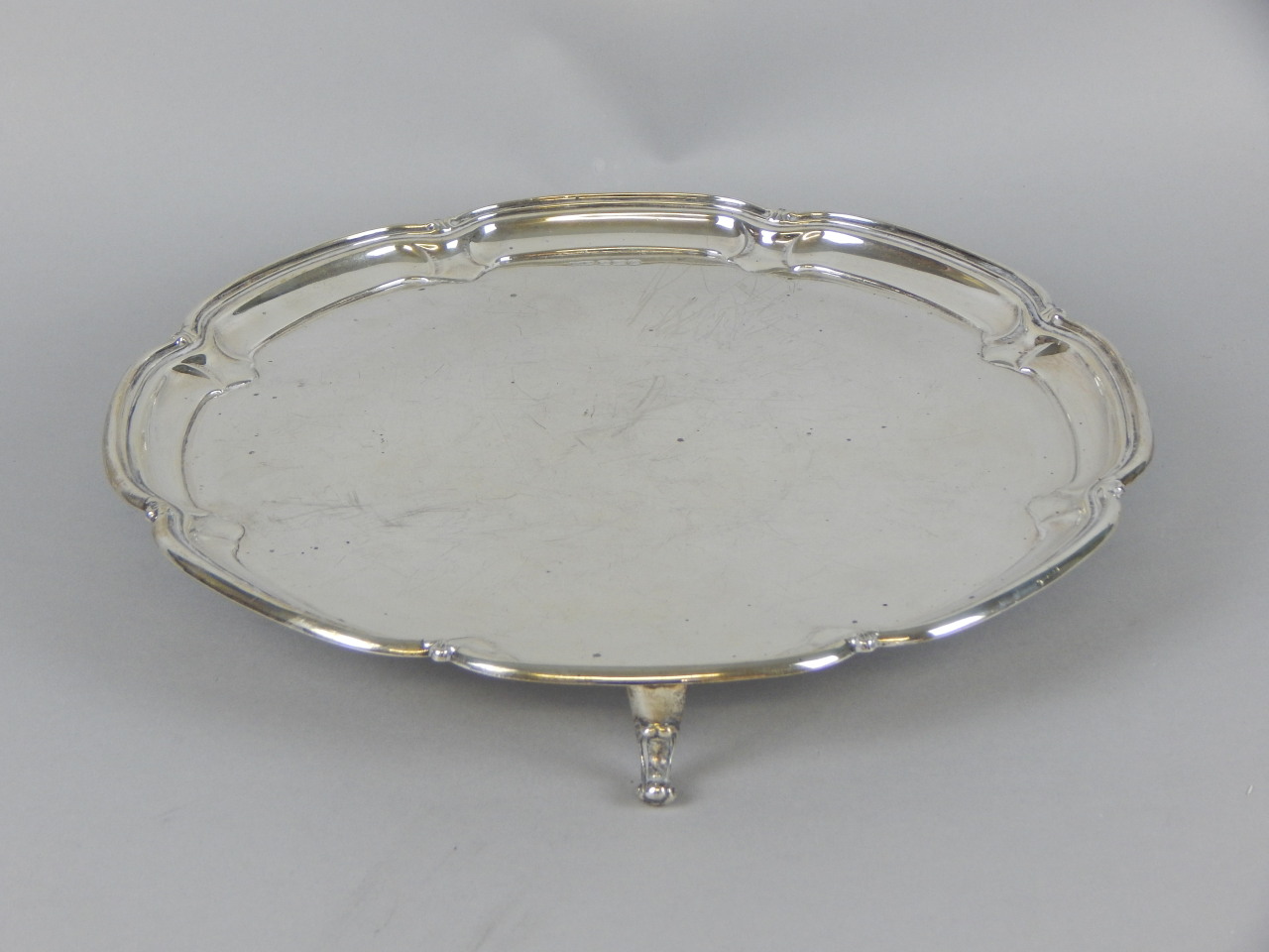 Appraisal: A George VI silver salver with a pie crust border