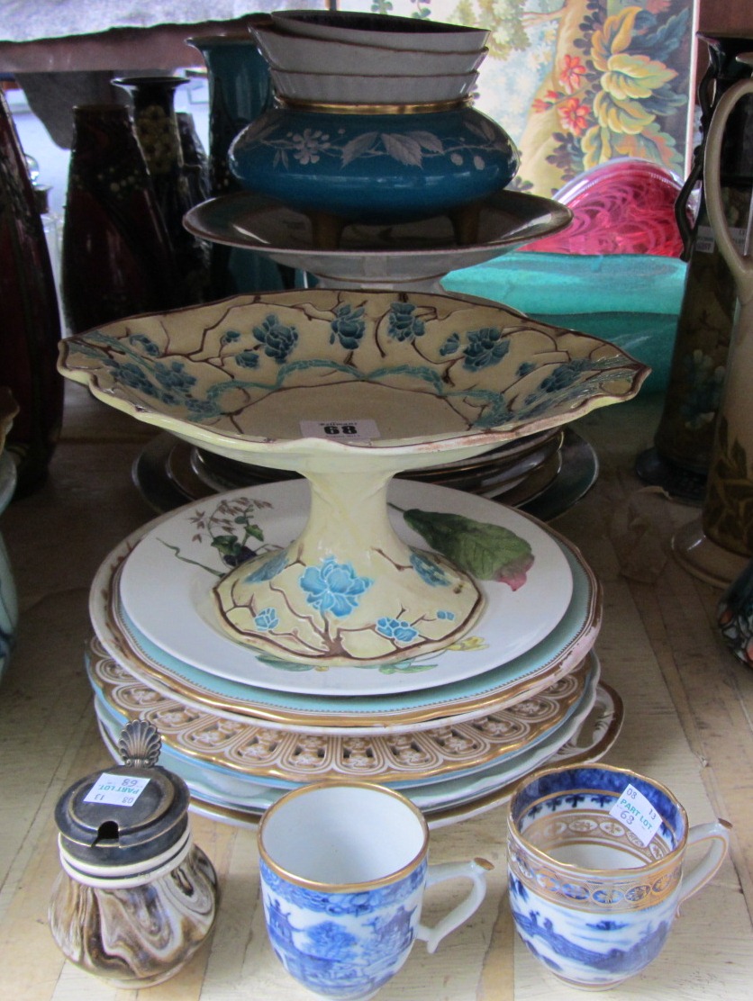 Appraisal: A quantity of mainly Minton cabinet plates also including th