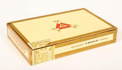 Appraisal: An opened complete boxed set of twenty-five Montecristo No Havana