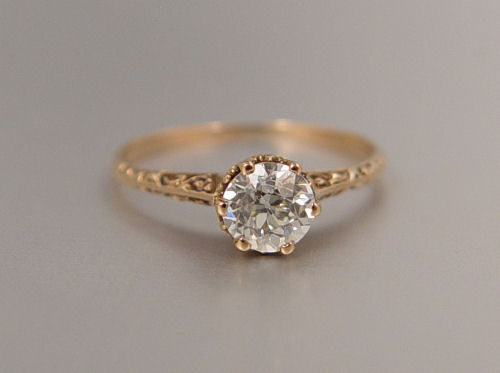 Appraisal: CT OLD EURO CUT ANTIQUE DIAMOND RING K yellow gold