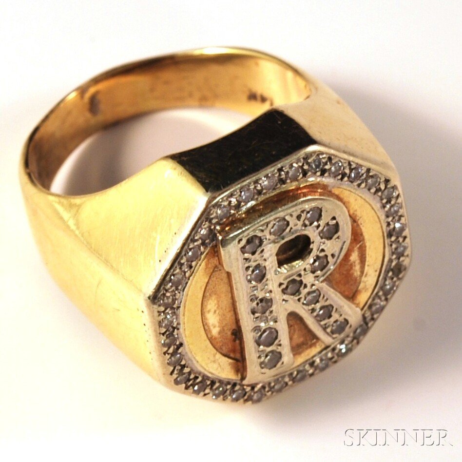 Appraisal: Gentleman's kt Gold and Diamond Initial Ring the large gold