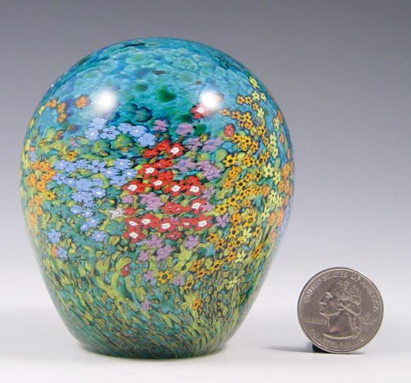 Appraisal: PETER RAOS ART GLASS PAPERWEIGHT VINCENT COLLECTION Approx ''h x