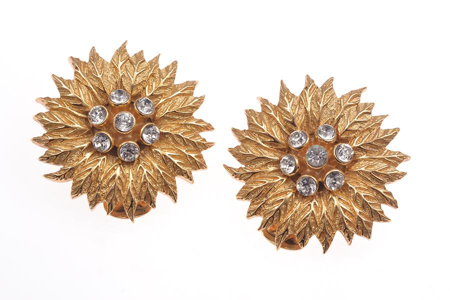 Appraisal: A PAIR OF COSTUME EARRINGS BY CHRISTIAN DIOR A PAIR